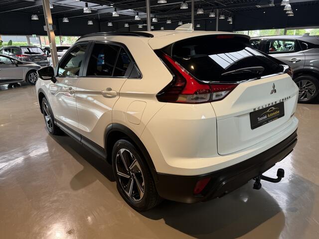 Mitsubishi ECLIPSE Cross 2.4 PHEV Instyle Adaptive Cruise control |