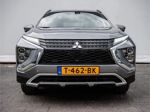 Mitsubishi ECLIPSE Cross 2.4 PHEV Instyle Trekhaak/ Stoelverwarming/ Camera/ Full map navigatie/ Carplay