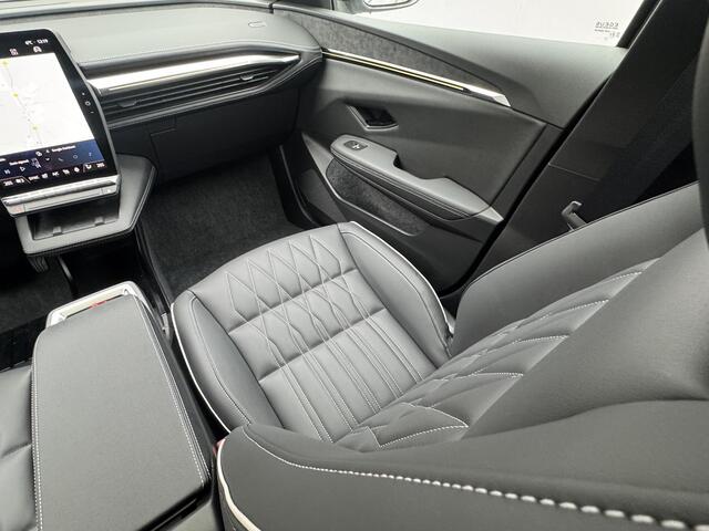 Mitsubishi ECLIPSE Cross Instyle 87 kWh / ¤5.000,- Voordeel op nieuwprijs / Direct leverbaar / Panoramadak / Harman Kardon Audio / Lederen bekleding / 20" Lichtmetalen velgen /