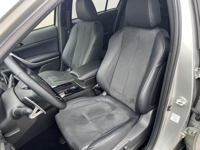 Mitsubishi ECLIPSE Cross 2.4 PHEV Executive / 8 Jaar Fabrieksgarantie / All Season Banden / 5 Rijmodus / Cruise Control / Voor&Achter Stoelverwarming / 360 Camera / Parkeersensoren / Airco / Dode Hoek Detectie / Apple Carplay&Android Auto / Full-Map Navigatie /