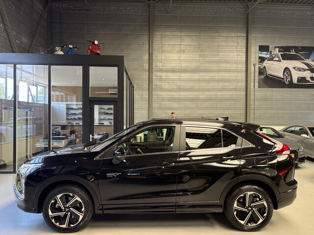 Mitsubishi ECLIPSE Cross 2.4 PHEV Black Edition Adaptive Cruise, 360 Camera, Navigatie