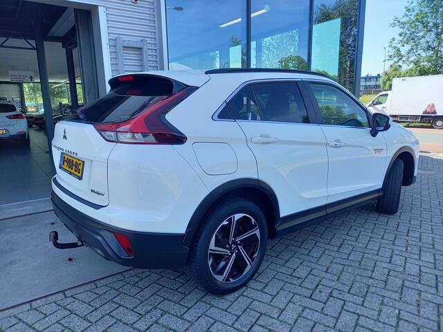 Mitsubishi ECLIPSE Cross 2.4 PHEV Instyle - CAMERA - TREKHAAK - CARPLAY / ANDROID - CLIMA - CRUISE