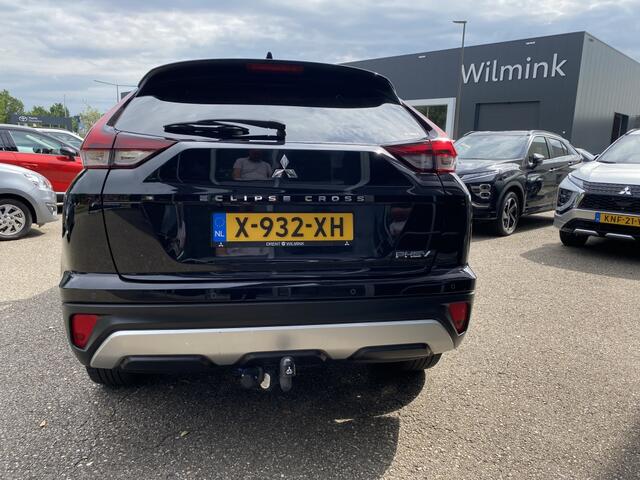 Mitsubishi ECLIPSE Cross 2.4i PHEV Intense+ | Trekhaak | Navigatie op Android&Apple
