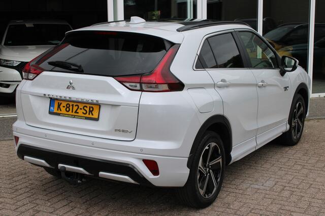 Mitsubishi ECLIPSE Cross 2.4 PHEV Instyle PANORAMA