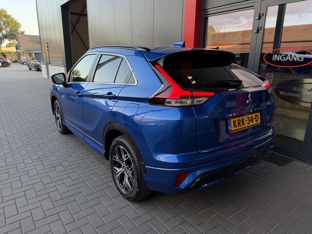 Mitsubishi ECLIPSE Cross 2.4 PHEV Black Edition HUD Leder ACC Navi 360 ° Dealer Onderhouden Standkachel Keyless entry & start Stuurverwarming Stoelverwarming voor & achter Climate PDC LM velgen BTW auto
