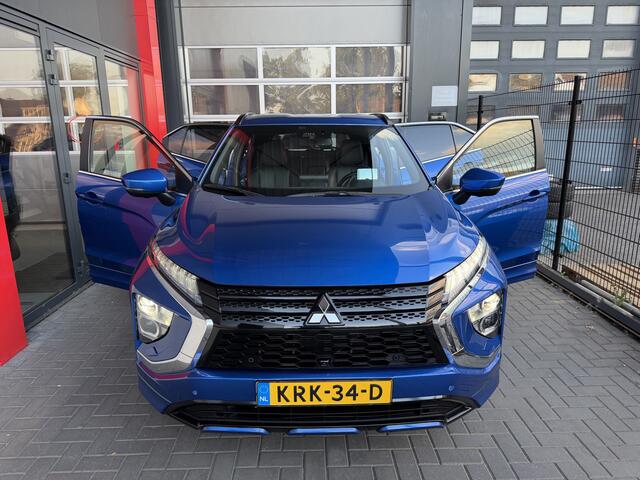 Mitsubishi ECLIPSE Cross 2.4 PHEV Black Edition HUD Leder ACC Navi 360 ° Dealer Onderhouden Standkachel Keyless entry & start Stuurverwarming Stoelverwarming voor & achter Climate PDC LM velgen BTW auto