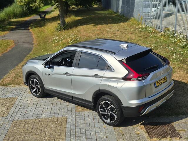 Mitsubishi ECLIPSE Cross 2.4 PHEV Intense+