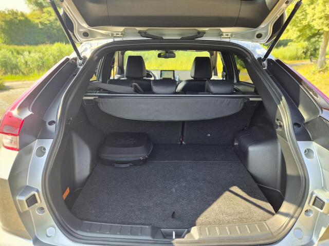 Mitsubishi ECLIPSE Cross 2.4 PHEV Intense+
