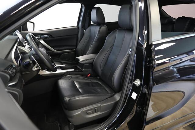 Mitsubishi ECLIPSE Cross 2.4 PHEV Instyle | Schuif- kanteldak | Trekhaak | Leer
