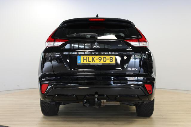 Mitsubishi ECLIPSE Cross 2.4 PHEV Instyle | Schuif- kanteldak | Trekhaak | Leer