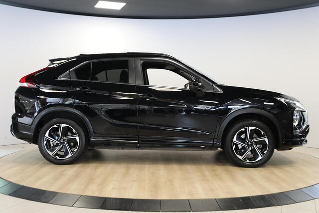 Mitsubishi ECLIPSE Cross 2.4 PHEV Instyle | Schuif- kanteldak | Trekhaak | Leer