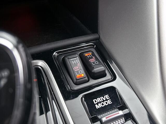 Mitsubishi ECLIPSE Cross 2.4 PHEV Intense+ Hybride / Navigatie / 1/2 Leder / Pdc. / Airco-ecc./ Radio multimedia / Apk nieuw