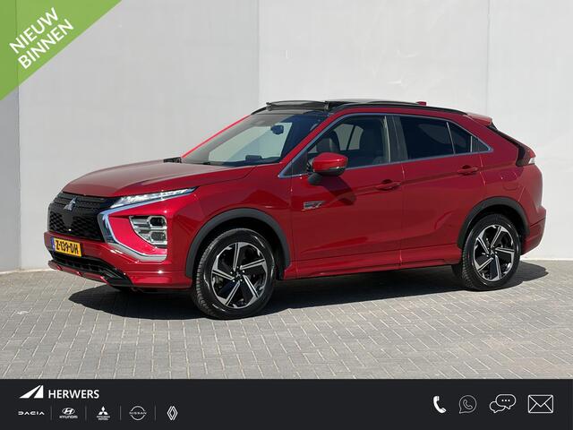 Mitsubishi ECLIPSE Cross 2.4 PHEV Instyle / Elektrisch schuif kantel dak / Achteruitrijcamera / 1500kg trekken / Adaptieve cruise control / Stoelverwarming voor en achter / Stuurverwarming / Navigatie