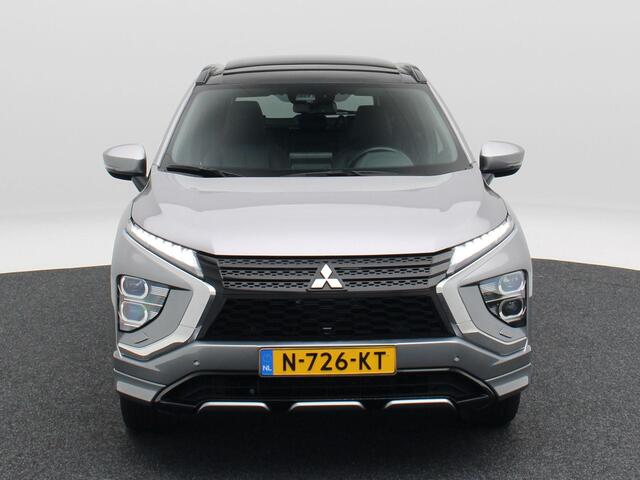 Mitsubishi ECLIPSE Cross 2.4 PHEV Prestige | Stoelverwarming | Camera | Panoramadak | Climatronic | Navigatie | CarPlay | 19 inch | 86.363 Km !!