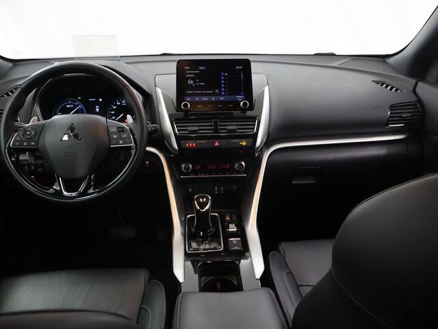 Mitsubishi ECLIPSE Cross 2.4 PHEV Instyle | Apple CarPlay/Android Auto | Premium Audio | Adaptieve Cruise Control | DAB | Panoramadak | Ele. verstelbare stoelen + geheugen | HUD | LED | Navigatie | Trekhaak |
