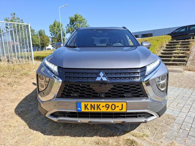 Mitsubishi ECLIPSE Cross 2.4 PHEV Intense+ | Apple Carplay / Android auto| Parkeersensoren V+A | Camera |