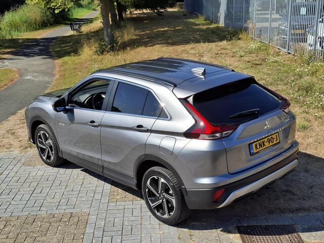Mitsubishi ECLIPSE Cross 2.4 PHEV Intense+ | Apple Carplay / Android auto| Parkeersensoren V+A | Camera |