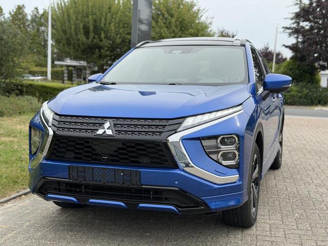Mitsubishi ECLIPSE Cross 2.4 PHEV Instyle / Trekhaak / Panoramadak /