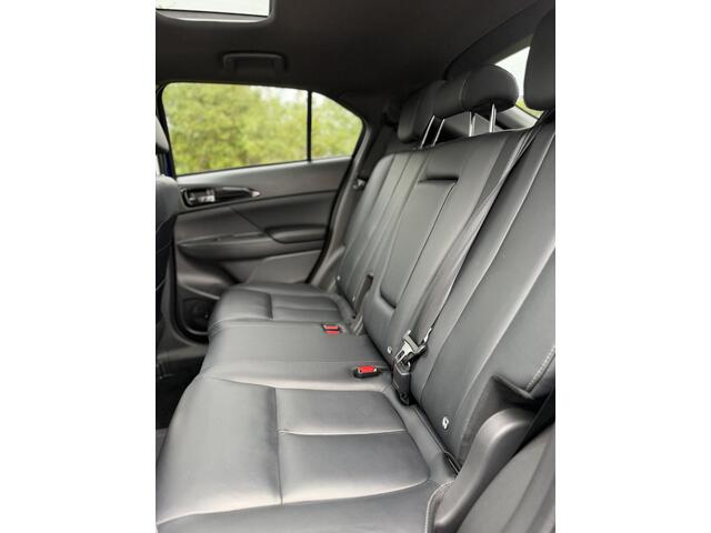 Mitsubishi ECLIPSE Cross 2.4 PHEV Instyle / Trekhaak / Panoramadak /