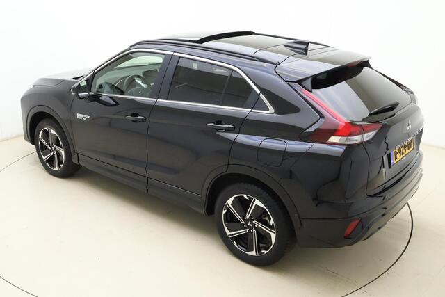 Mitsubishi ECLIPSE Cross 2.4 PHEV Prestige Automaat | Lederen bekleding | Panoramisch schuifdak | Stoel & Stuurverwarming | Camera | Climate control | Extra getint glas