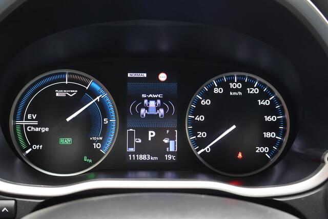 Mitsubishi ECLIPSE Cross 2.4 PHEV Executive | ACC | Camera | Winter Pakket | Trekhaak | Origineel NL |