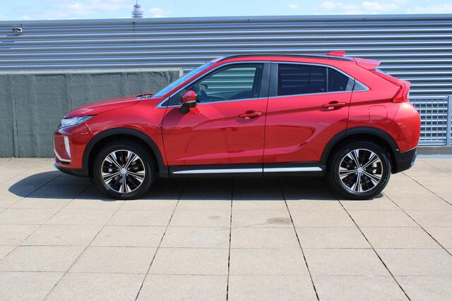 Mitsubishi ECLIPSE Cross 1.5 DI-T First Edition Navigatie / Camera / Trekhaak