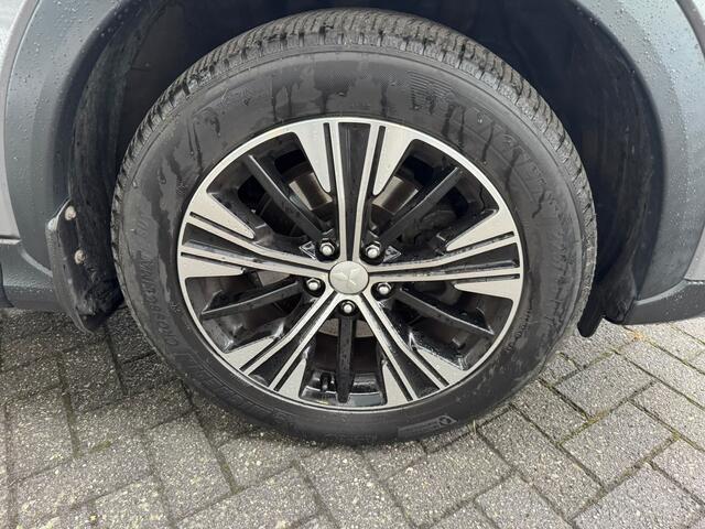 Mitsubishi ECLIPSE Cross 1.5 DI-T Instyle LEER NAV,TREKH 1600KG AUTOMAAT