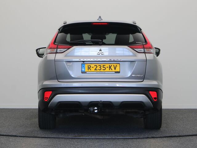 Mitsubishi ECLIPSE Cross 2.4 PHEV Intense+ | Trekhaak 1500KG | Lederen bekleding | Navigatie | Achteruitrij camera | Climate control | Stoelverwarming | Standkachel |