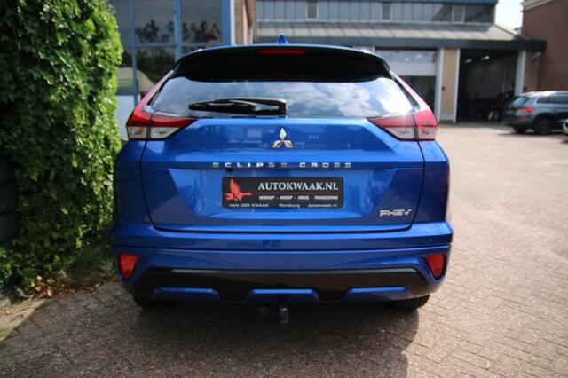Mitsubishi ECLIPSE Cross SUV Plus Select Hybrid 4WD