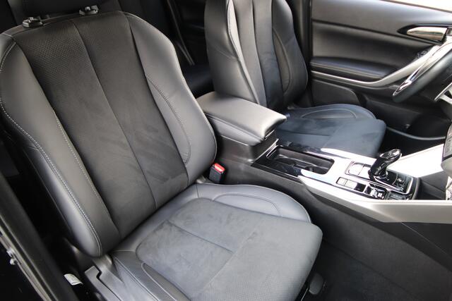 Mitsubishi ECLIPSE Cross 2.4 PHEV First Edition Adaptive Cruise, 360 camera, Dealer O.H.