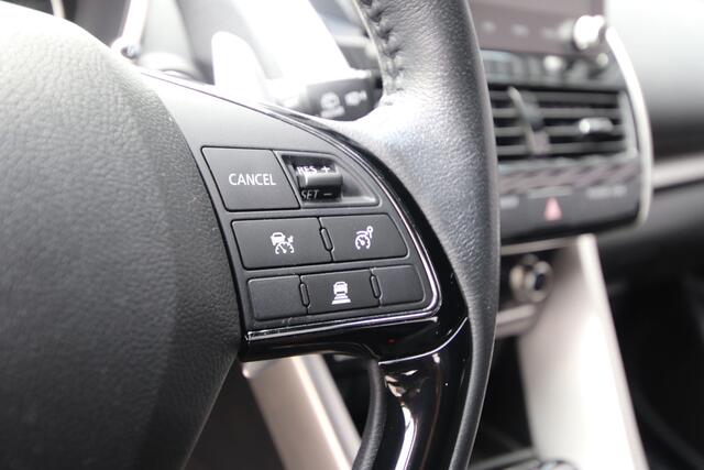 Mitsubishi ECLIPSE Cross 2.4 PHEV First Edition Adaptive Cruise, 360 camera, Dealer O.H.