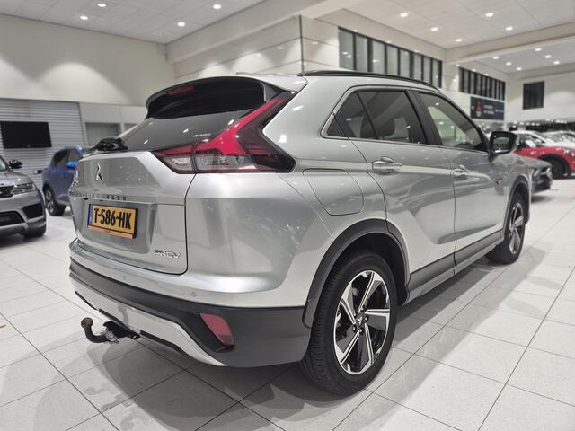 Mitsubishi ECLIPSE Cross 2.4 PHEV Intense+ | Trekhaak | Navigatie | Camera | Stoelverwarming |