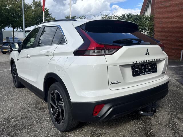 Mitsubishi ECLIPSE Cross 2.4 PHEV Intense // TREKHAAK // LED // CAMERA // KEYLESS // APPLE CARPLAY / ANDROID AUTO // CLIMA // STOELVERWARMING