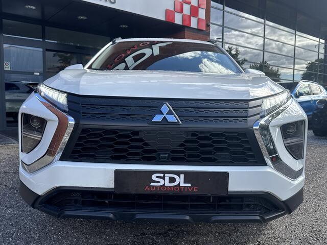 Mitsubishi ECLIPSE Cross 2.4 PHEV Intense // TREKHAAK // LED // CAMERA // KEYLESS // APPLE CARPLAY / ANDROID AUTO // CLIMA // STOELVERWARMING