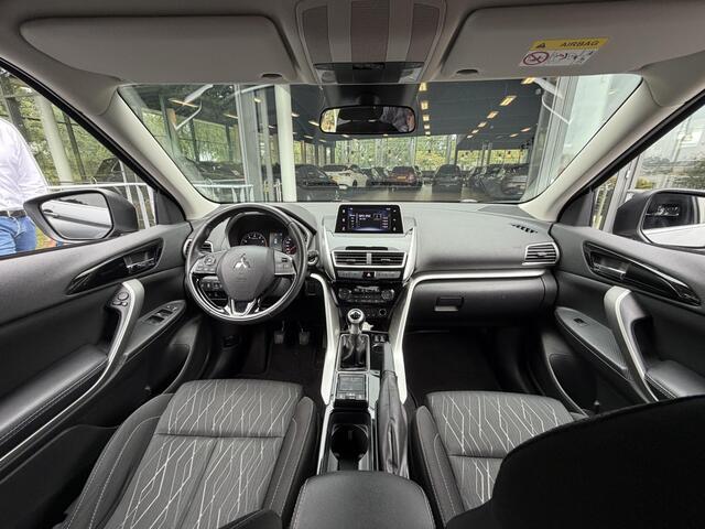 Mitsubishi ECLIPSE Cross 1.5 DI-T First Edition 163PK | Dodehoekdetectie | Stoelverwarming | Head-up display | Trekhaak |