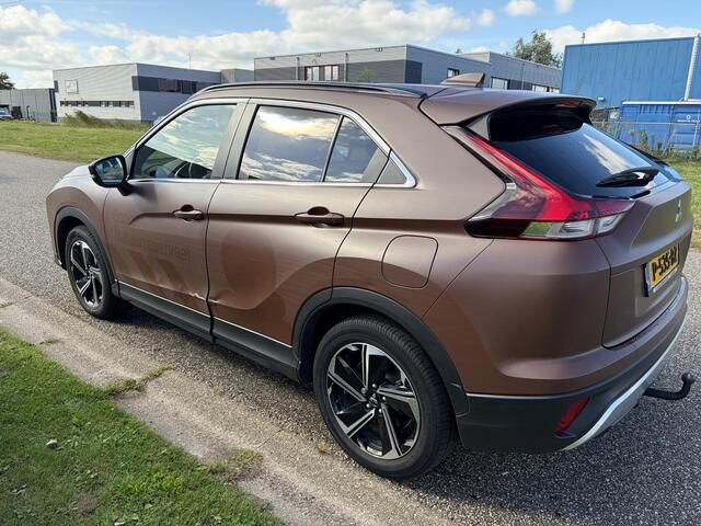 Mitsubishi ECLIPSE Cross 2.4 PHEV Intense+ NAVI/LM/CAMERA/CARPLAY/CRUISE