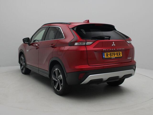 Mitsubishi ECLIPSE Cross 2.4 PHEV Intense+ |Leder Alcantara | Achteruitrijcamera | Stoelverwarming | Plug-in