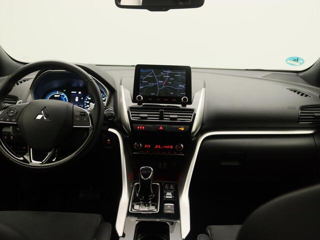 Mitsubishi ECLIPSE Cross 2.4 PHEV Intense+ |Leder Alcantara | Achteruitrijcamera | Stoelverwarming | Plug-in