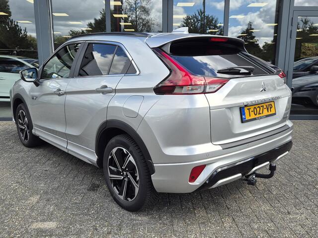Mitsubishi ECLIPSE Cross 2.4 PHEV Executive | Navigatie | Trekhaak |