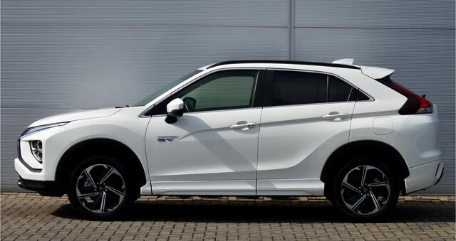 Mitsubishi ECLIPSE Cross PHEV 2.4 EXECUTIVE 4WD | PLUG IN HYBRID | SoH 90% | V2H | ADAPTIEF CRUISE | ALL SEASON BANDEN | TREKHAAK 1500 KG | DODEHOEK ASSISTENT | 360 CAMERA | FABRIEKSGARANTIE TOT 15-12-2030* | NP € 48.616,- | ALL IN RIJKLAA