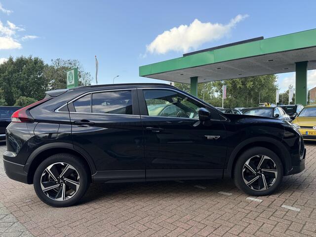 Mitsubishi ECLIPSE Cross 2.4 PHEV Intense+ AWD | CAMERA | ELEKTRISCH VERSTELBARE STOELEN | STOELVERWARMING | STOEL KOELING | NAVIGATIE | LED | APPLE CARPLAY / ANDROID AUTO | ADAPTIEVE CRUISECONTROL |