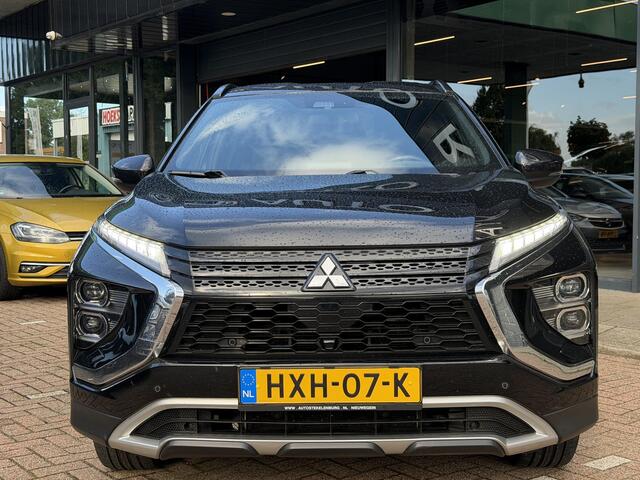 Mitsubishi ECLIPSE Cross 2.4 PHEV Intense+ AWD | CAMERA | ELEKTRISCH VERSTELBARE STOELEN | STOELVERWARMING | STOEL KOELING | NAVIGATIE | LED | APPLE CARPLAY / ANDROID AUTO | ADAPTIEVE CRUISECONTROL |