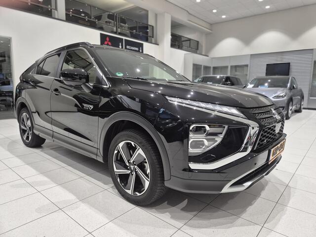 Mitsubishi ECLIPSE Cross 2.4 PHEV First Edition | Navigatie | Stoelverwarming | Adaptive Cruise Control | Head-up display