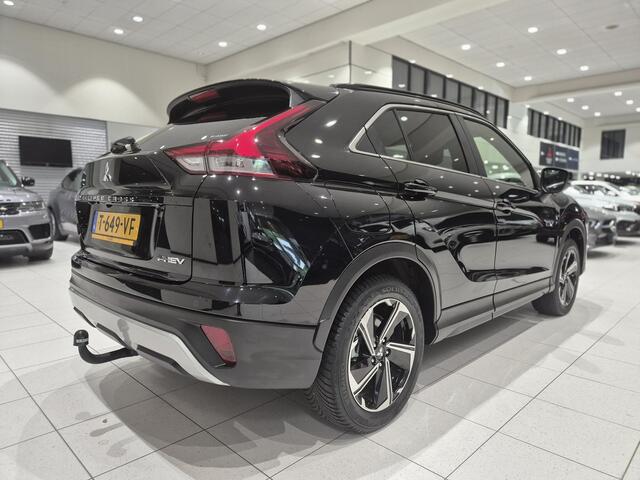 Mitsubishi ECLIPSE Cross 2.4 PHEV Intense+ | Trekhaak | Stoelverwarming | Navigatie | Climate Control |