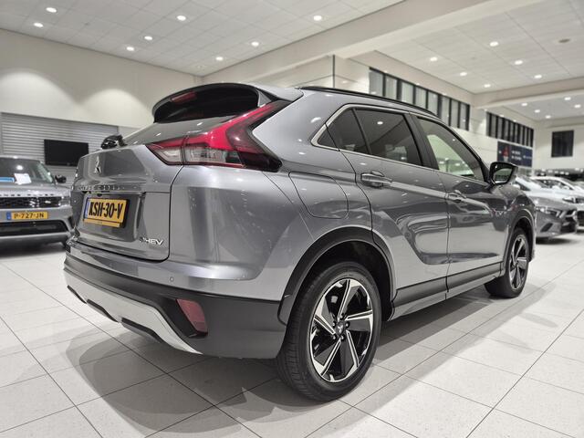 Mitsubishi ECLIPSE Cross 2.4 PHEV Intense+ | Navigatie | Camera | Stoelverwarming | Climate Control |