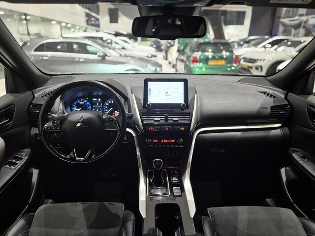 Mitsubishi ECLIPSE Cross 2.4 PHEV Intense+ | Navigatie | Camera | Stoelverwarming | Climate Control |