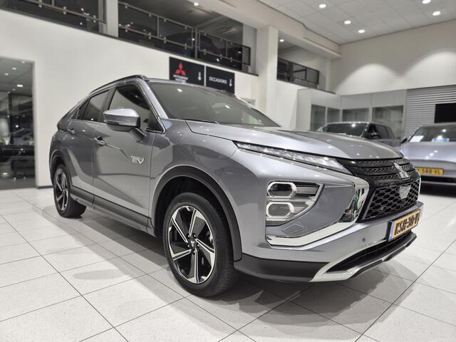 Mitsubishi ECLIPSE Cross 2.4 PHEV Intense+ | Navigatie | Camera | Stoelverwarming | Climate Control |
