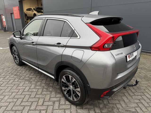 Mitsubishi ECLIPSE Cross 1.5 DI-T First Edition (Trekhaak (1.600kg) - Camera - Leder incl stoelverwarming - Parkeersensoren V+A - Keyless Entry - Head up)