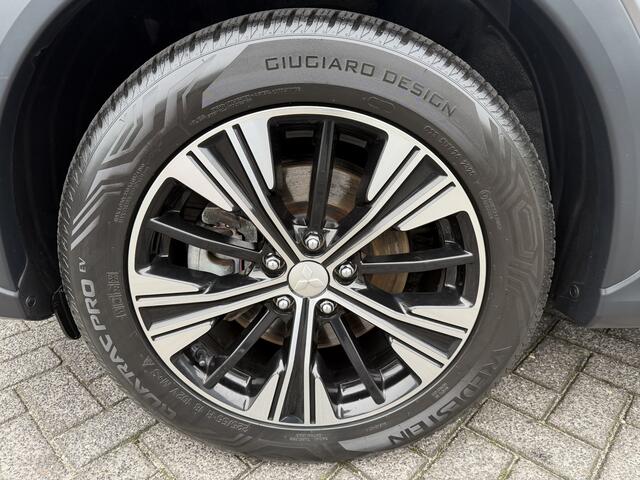 Mitsubishi ECLIPSE Cross 1.5 DI-T First Edition (Trekhaak (1.600kg) - Camera - Leder incl stoelverwarming - Parkeersensoren V+A - Keyless Entry - Head up)