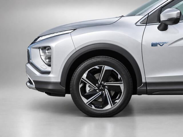 Mitsubishi ECLIPSE Cross 2.4 PHEV Intense+